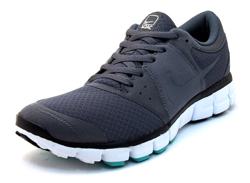 nike-10ac-sneaker-1 nike-10ac-sneaker-1
