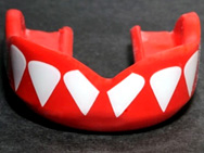 fight-dentist-fangs-1