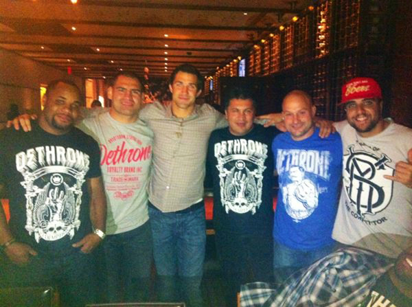 cain-velasquez-dan-cormier-dethrone