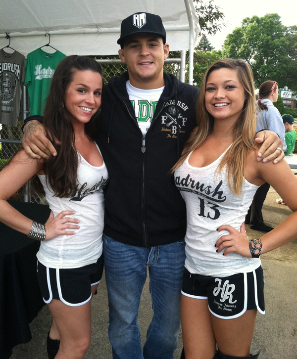 dustin-poirier-headrush