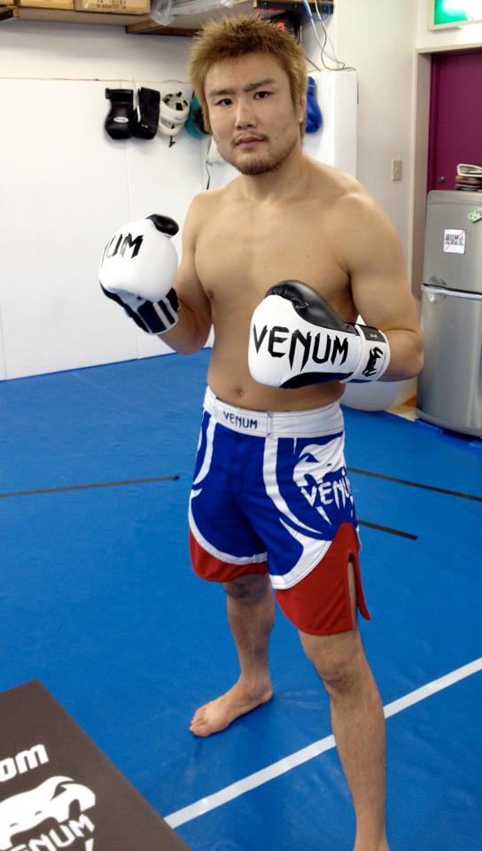 takanori-gom-venum