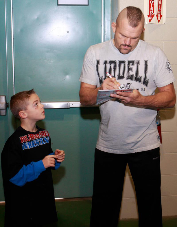 chuck-liddell-headrush
