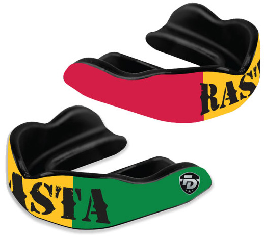 fight-dentist-rastafarian-mouth-guard