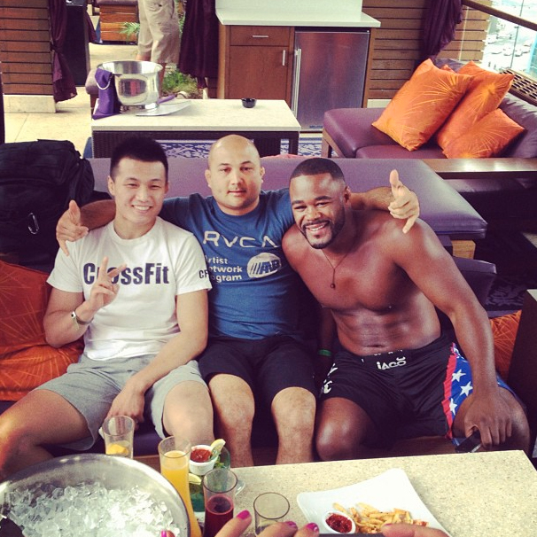 bj-penn-and-rashad-evans