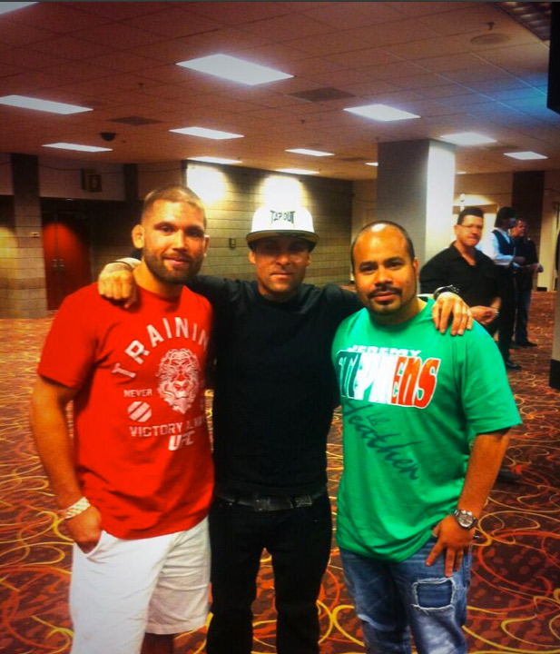 jeremy-stephens-ufc-shirt