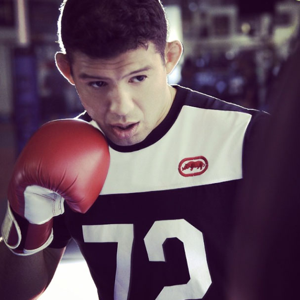 ecko-signs-gilbert-melendez
