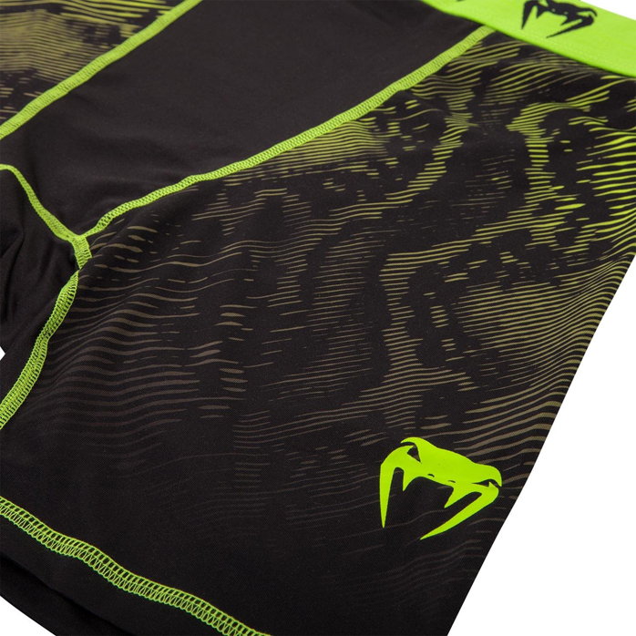 venum-fusion-compression-short-green-3
