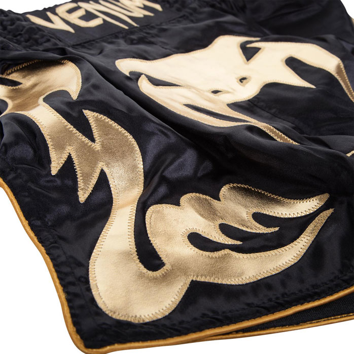 venum-bangkok-inferno-muay-thai-shorts-black-gold-3
