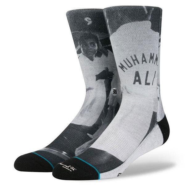 muhammad-ali-socks-stance-1