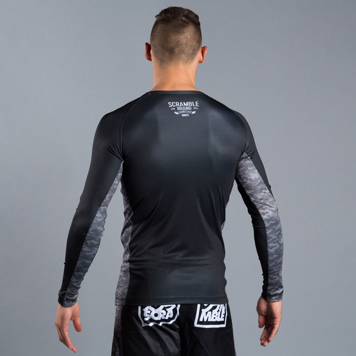 scramble-kuro-camo-rashguard-2