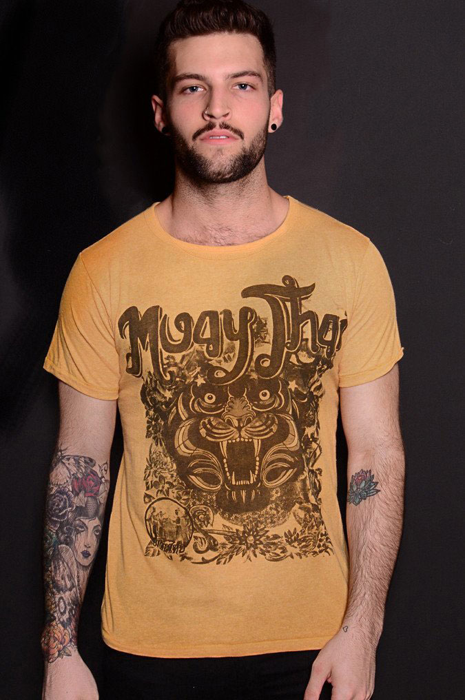 roots-of-fight-muay-thai-fearless-tee