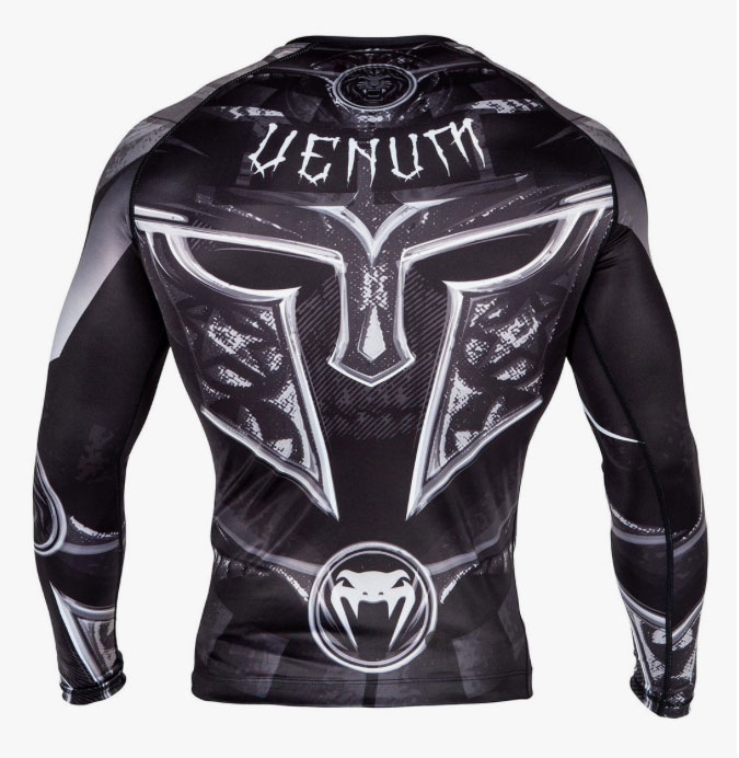 venum-gladiator-rash-guard-2