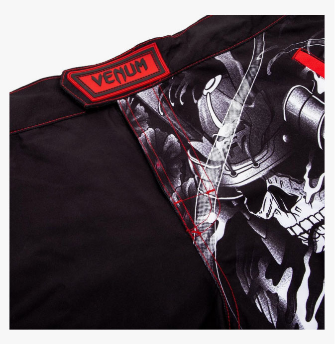 venum-samurai-skull-boardshorts-4
