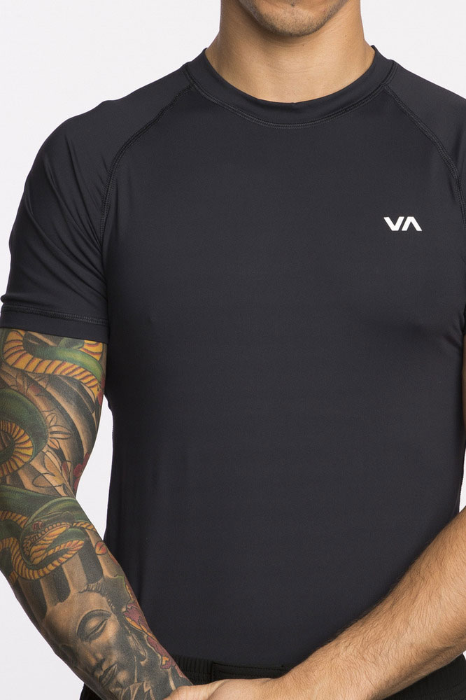 rvca-sport-short-sleeve-compression-shirt-rashguard-3