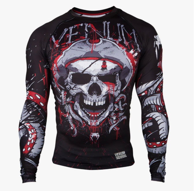 venum-pirate-3-rashguard-1