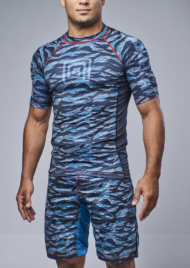 hypnotik-geo-tiger-short-sleeve-rashguard-blue-1