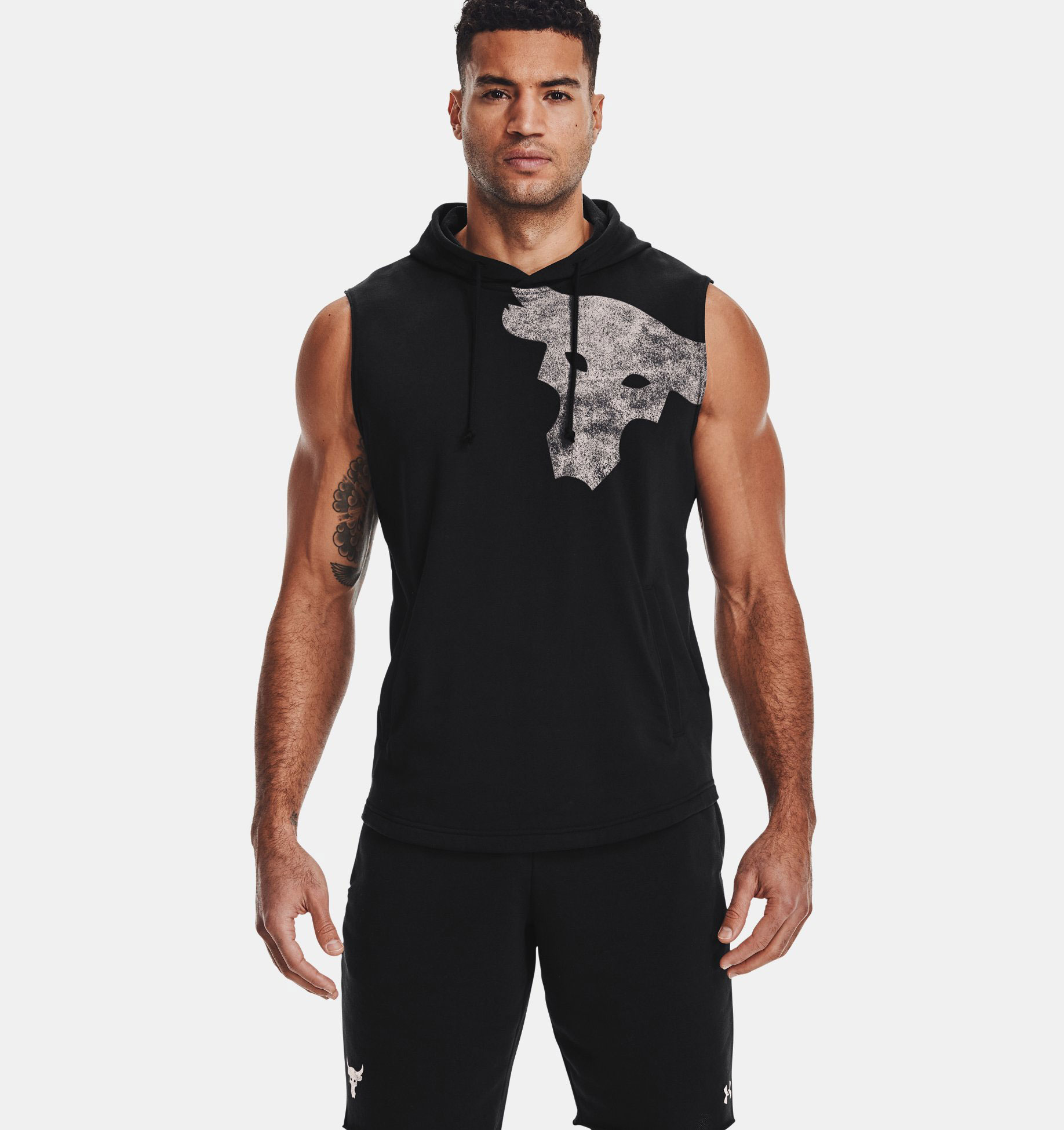 project-rock-bull-sleeveless-hoodie-black-white-1
