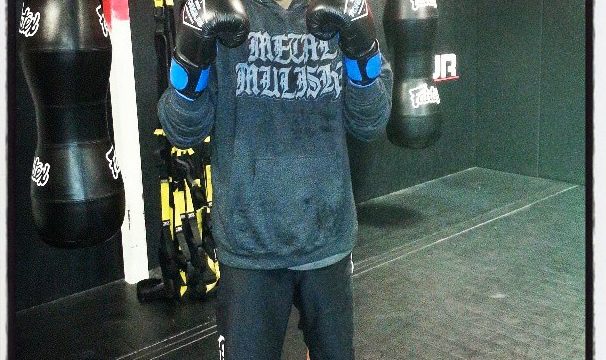nate-diaz-torque-gloves