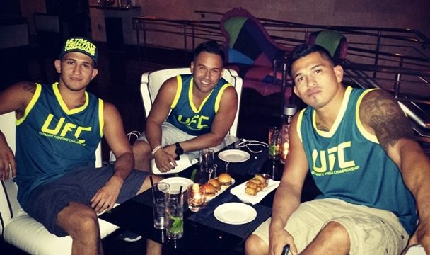 tuf-20-team-pettis-jersey-preview
