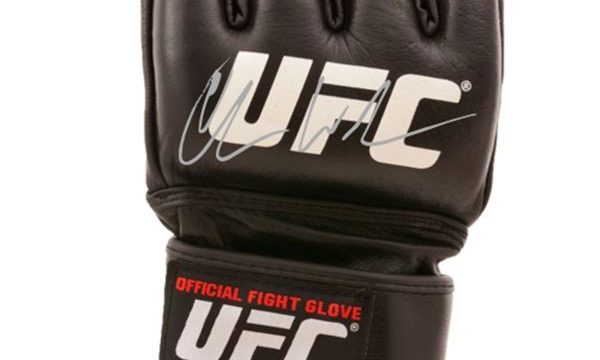 chris-weidman-ufc-autographed-glove