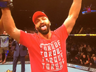 andrei-arlovski-ufc-187-shirt