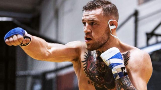 conor-mcgregor-signs-with-beats-by-dre