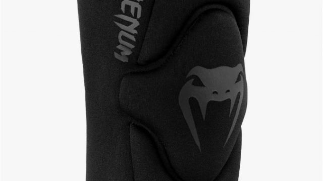 venum-kontact-gel-mma-knee-pads-1